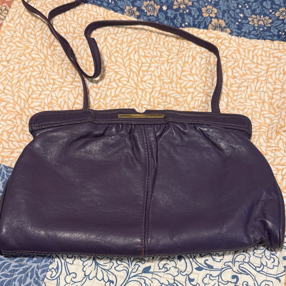 Vintage 80s leather clutch shoulder bag